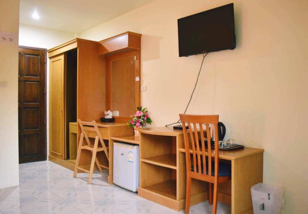 Pailin Hotel Klong Muang Beach Exterior foto